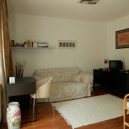 Csiki Apartman Budaors Bilik gambar