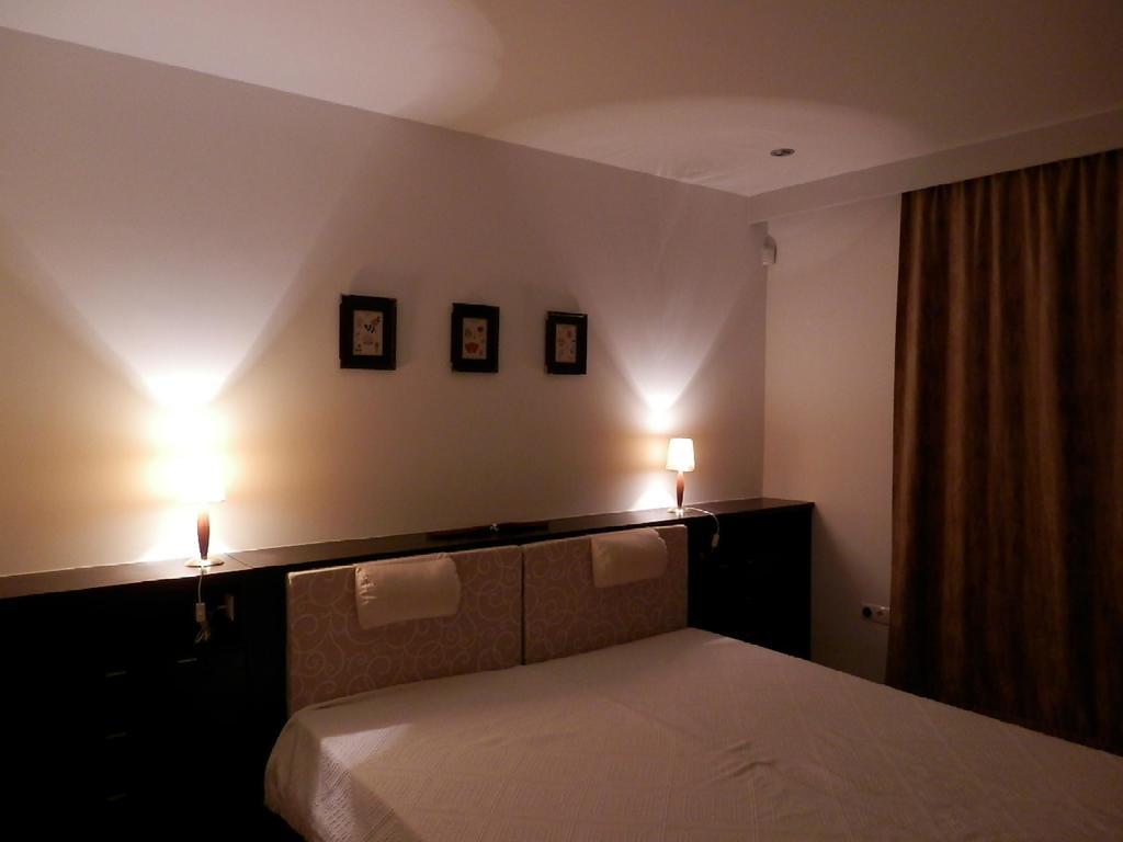 Csiki Apartman Budaors Bilik gambar